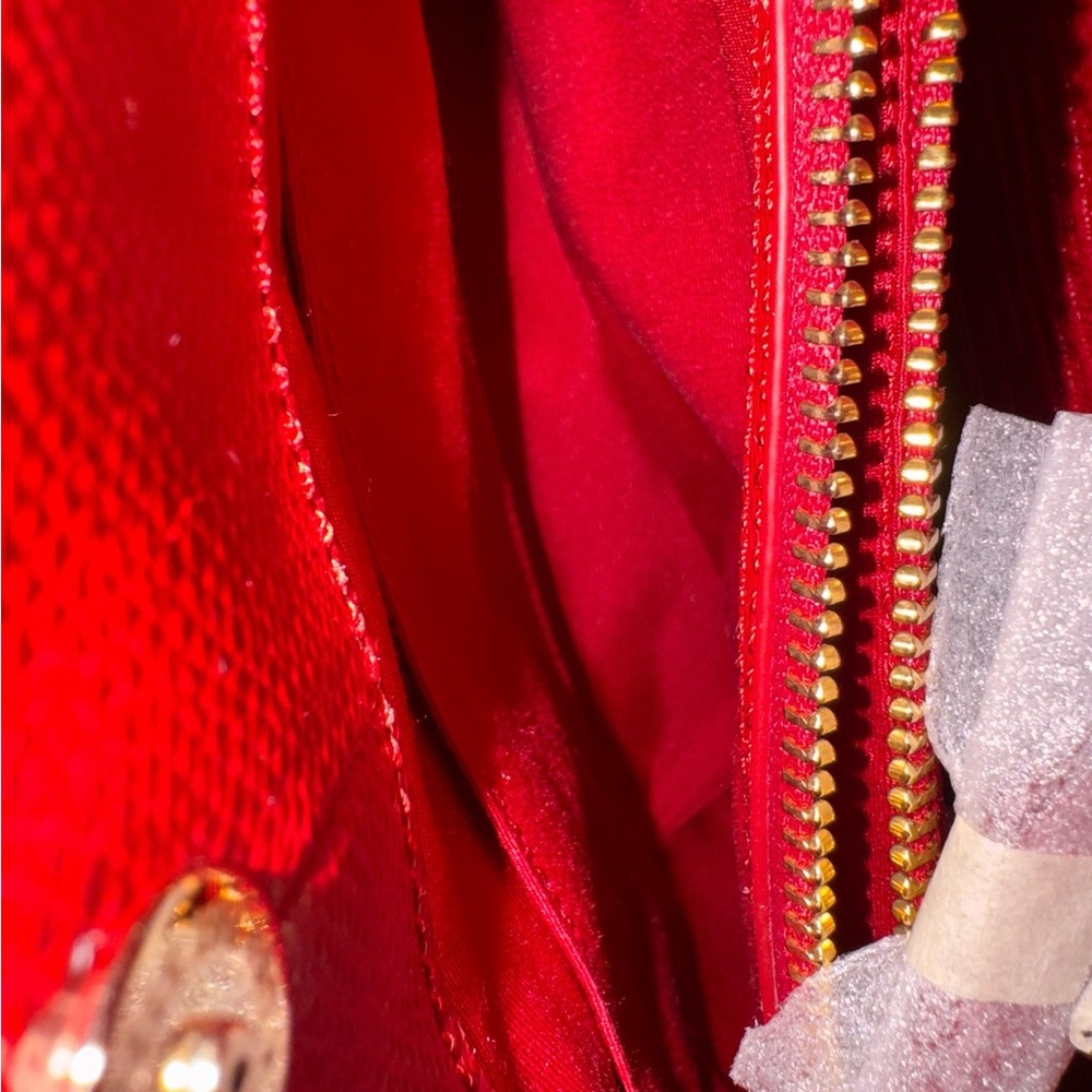 Coach Red Minetta Satchel with unbranded Cherry Charm and Coach Dustbag NWT - Picture 10 of 11